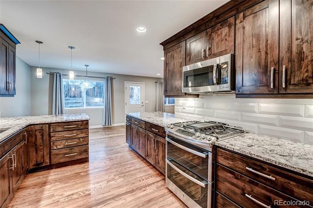 property at 953 Shadow Mountain Dr