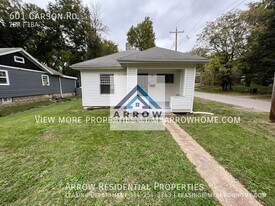 601 Carson Rd in Ferguson, MO - Building Photo