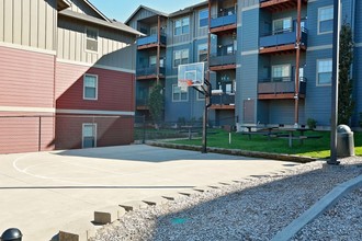 Orchard Ridge Apartments in Salem, OR - Building Photo - Building Photo