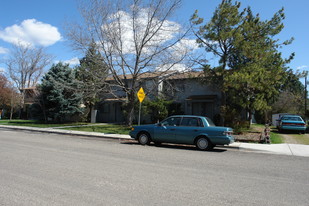 1112 S Leadville Ave Apartments