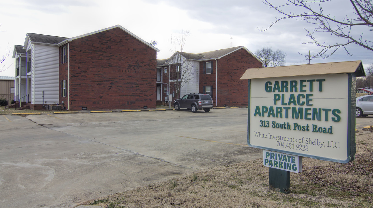 Garrett Place Apartments in Shelby, NC - Building Photo