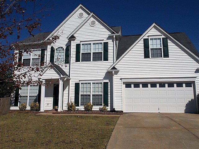 302 Crown Empire Ct in Simpsonville, SC - Building Photo