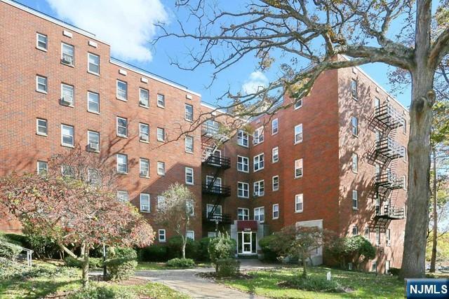 property at 2340 Linwood Ave