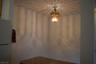 48 Lincoln Gdns in Parsippany Troy Hills, NJ - Building Photo - Building Photo