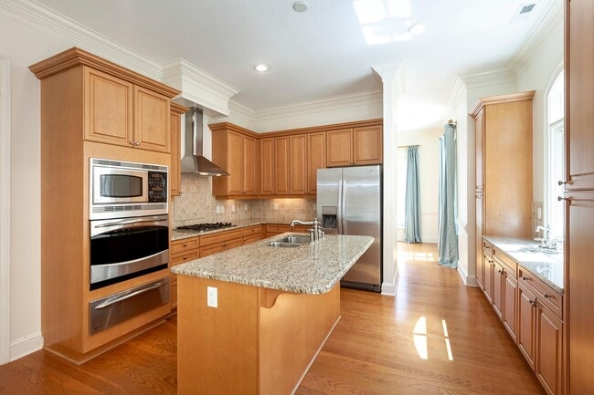 8819 Provence Village Ln in Charlotte, NC - Building Photo - Building Photo