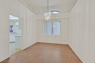 2832 Dry Plains Dr in Las Vegas, NV - Building Photo - Building Photo