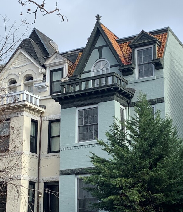 1305 22nd St NW in Washington, DC - Building Photo