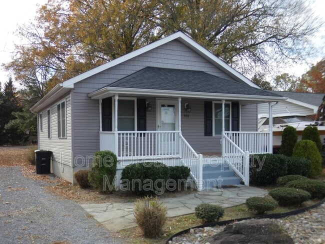 property at 930 Bryant Ave