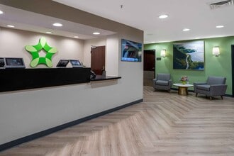 Furnished Studio-Washington, D.C. - Fairfa in Fairfax, VA - Foto de edificio - Building Photo