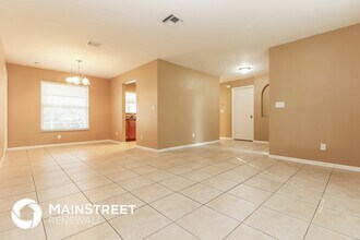 15619 Sunny Crest Ln in Ft. Myers, FL - Building Photo - Building Photo