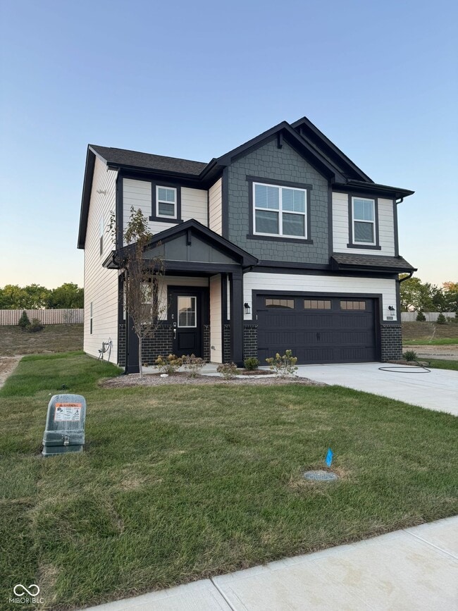 15338 Farrington Rd in Fishers, IN - Building Photo - Building Photo