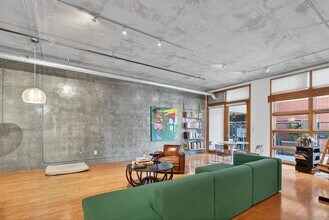 877 Island Ave, Unit 218 in San Diego, CA - Building Photo - Building Photo