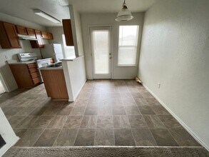 5706 Redstone Dr in Killeen, TX - Foto de edificio - Building Photo