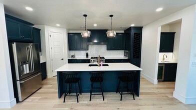 4506 S Rocking Chair Ln in Amarillo, TX - Foto de edificio - Building Photo