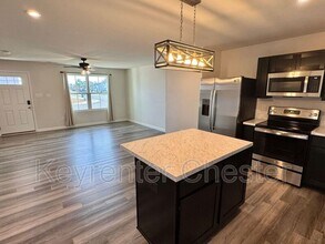 331 Chanticleer Dr in Petersburg, VA - Building Photo - Building Photo