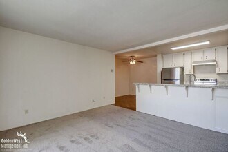 3333 Ruffin Rd in San Diego, CA - Building Photo - Building Photo