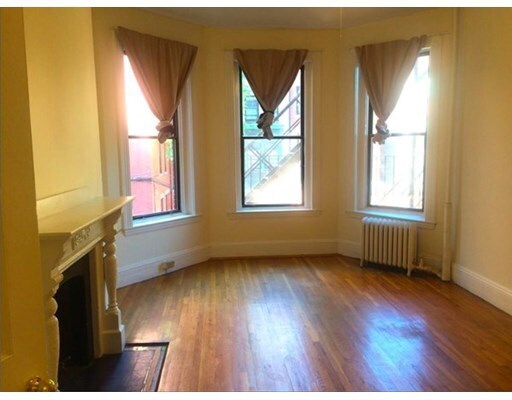 299 Newbury St in Boston, MA - Building Photo - Building Photo