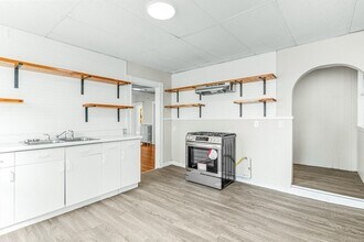 427 Medford St in Somerville, MA - Foto de edificio - Building Photo