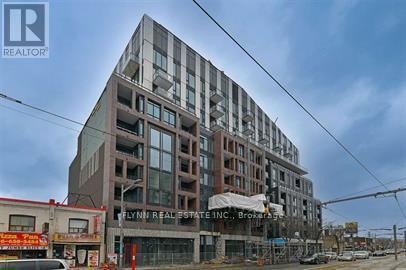 1808 St Clair Ave W in Toronto, ON - Building Photo