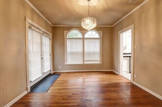 2106 Laurel St in Texarkana, AR - Building Photo - Building Photo