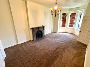 491 Meadow St in Waterbury, CT - Building Photo - Building Photo