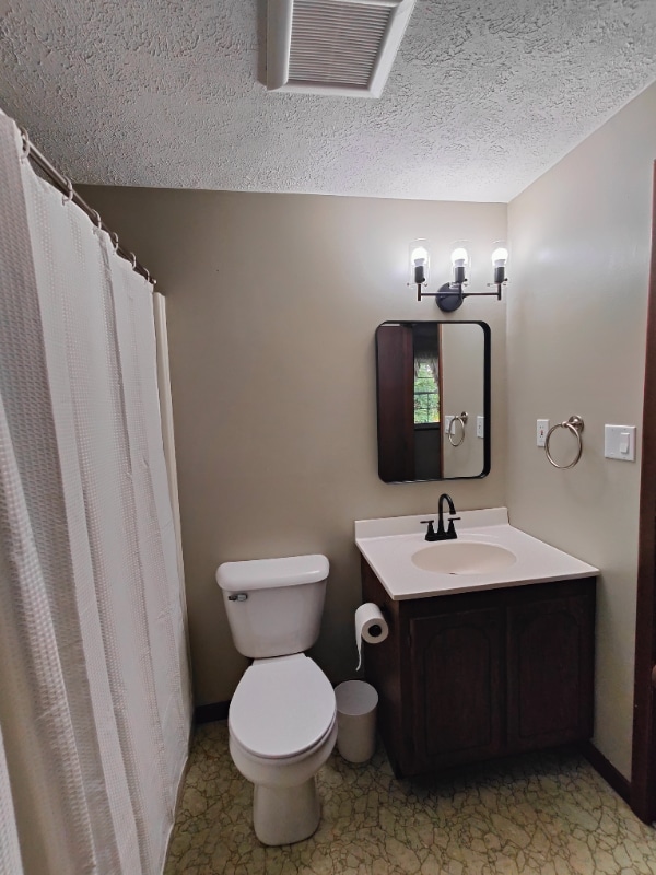 301 Ardmore Dr in Cedarville, OH - Foto de edificio - Building Photo