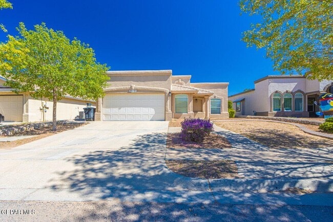 property at 316 Jim Knowles Pl