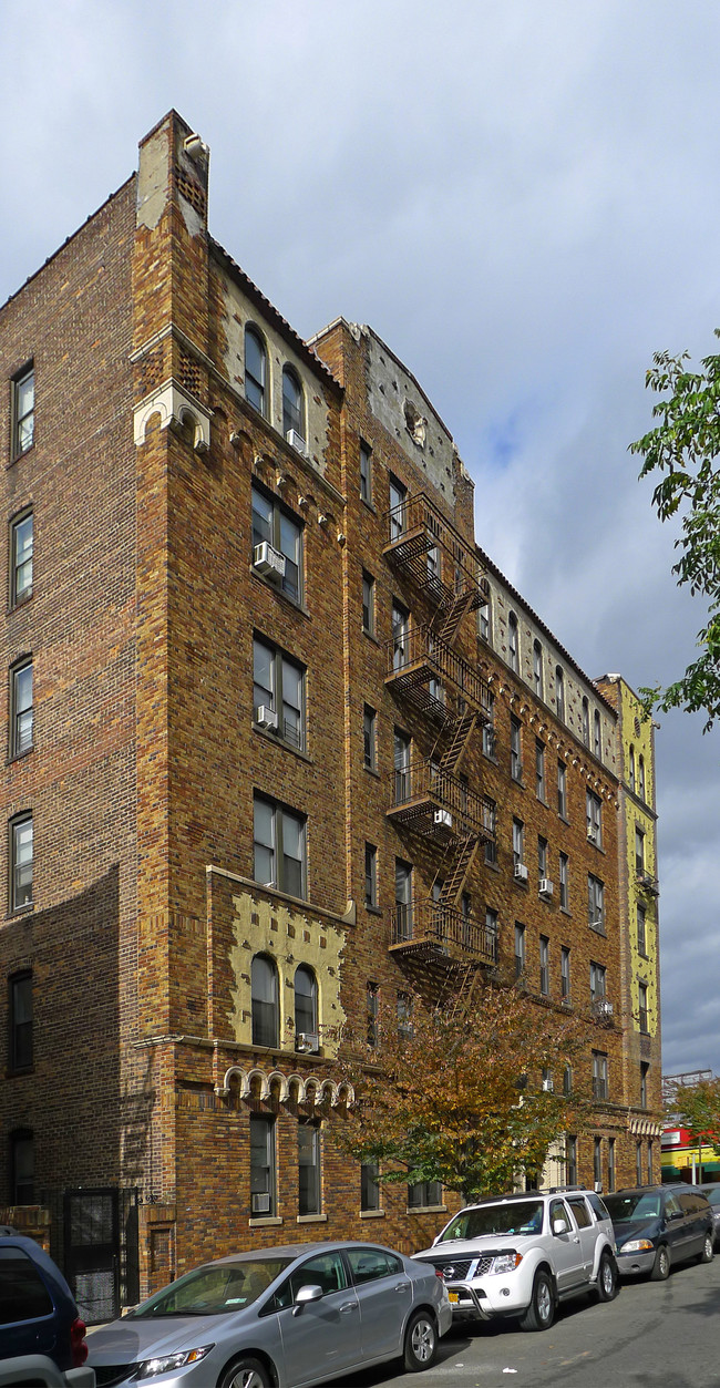 45-56 47th Ave in Sunnyside, NY - Building Photo - Building Photo