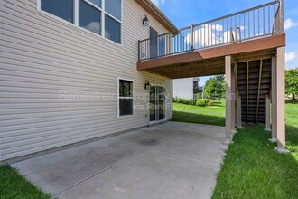 521 Upper Ridgepointe Ct in Lake St. Louis, MO - Building Photo - Building Photo
