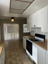 7825 Wintergreen Dr in Citrus Heights, CA - Building Photo - Building Photo