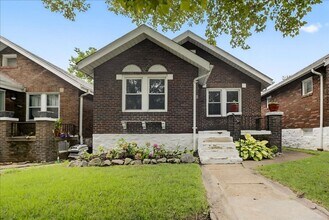 3910 Burgen Ave in St. Louis, MO - Building Photo - Building Photo