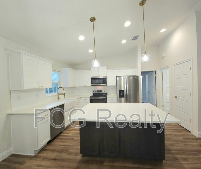 9900 N Langdon Rd in Citrus Springs, FL - Building Photo - Building Photo