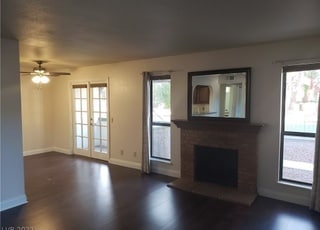 111 Bass Dr in Henderson, NV - Building Photo - Building Photo