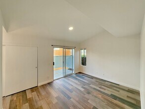 733 Vista Grande Way in Oceanside, CA - Building Photo - Building Photo