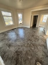 1502 W Greenfield Ave in Milwaukee, WI - Building Photo - Building Photo