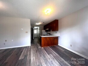 412 Killian Ave in Mount Holly, NC - Building Photo - Building Photo