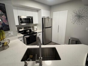 3765 NW Mediterranean Ln in Jensen Beach, FL - Building Photo - Building Photo