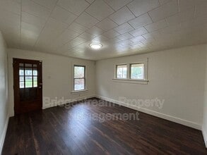 2700 Springmont Ave in Dayton, OH - Building Photo - Building Photo