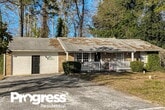 356 Queen Aliese Ln