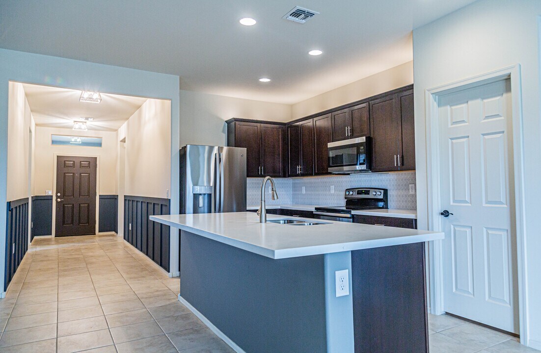 12640 N Wildrose Dr in Marana, AZ - Building Photo