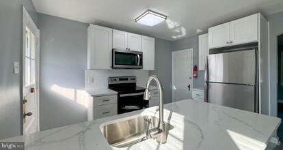 223 N Penn St in Pottstown, PA - Building Photo - Building Photo