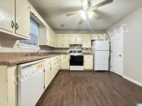 2134 Cheshire Dr in Birmingham, AL - Building Photo - Building Photo