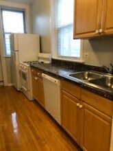 6744 N Lakewood Ave in Chicago, IL - Building Photo - Building Photo