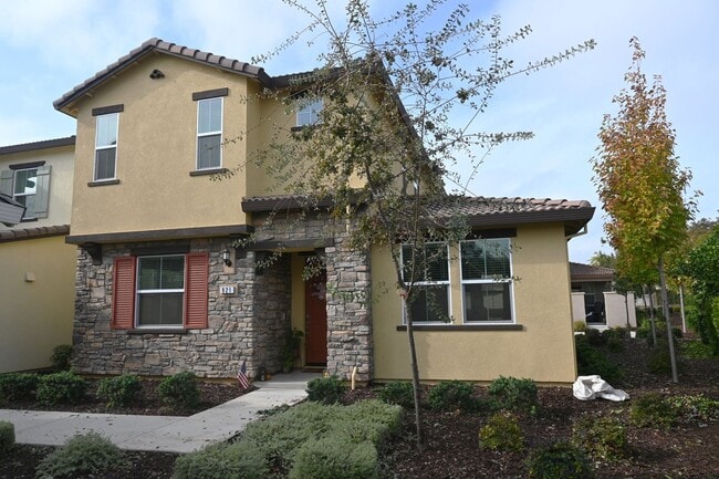 property at 921 Posey St