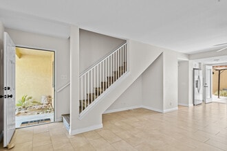 424 Tava Ln in Palm Desert, CA - Foto de edificio - Building Photo