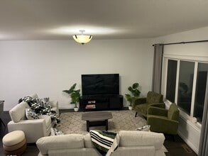 110 105th St W in Saskatoon, SK - Building Photo - Building Photo