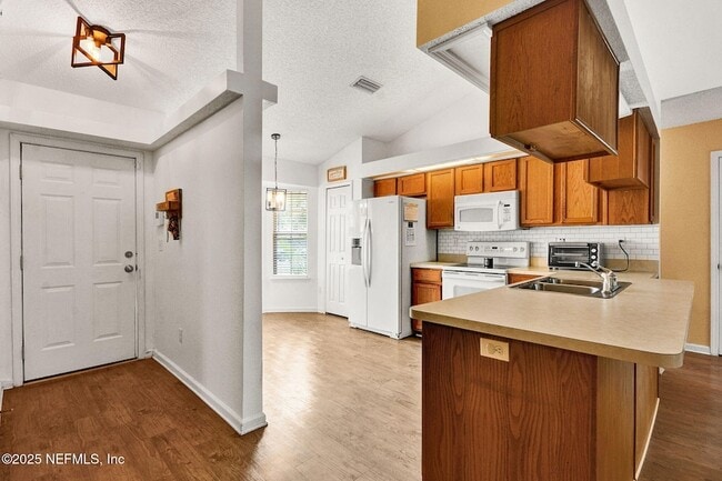 8096 Beatle Blvd in Jacksonville, FL - Building Photo - Building Photo