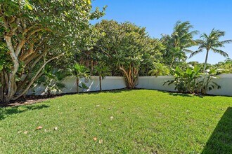 139 Sand Pine Dr in Jupiter, FL - Building Photo - Building Photo