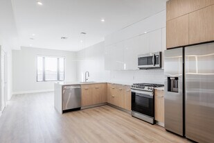 E Residences @ 6800 Polk in Guttenberg, NJ - Building Photo