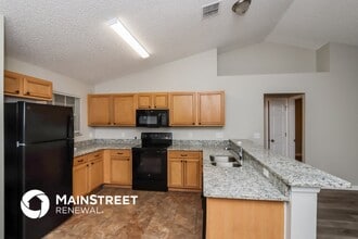 1250 Westunder St SE in Palm Bay, FL - Building Photo - Building Photo
